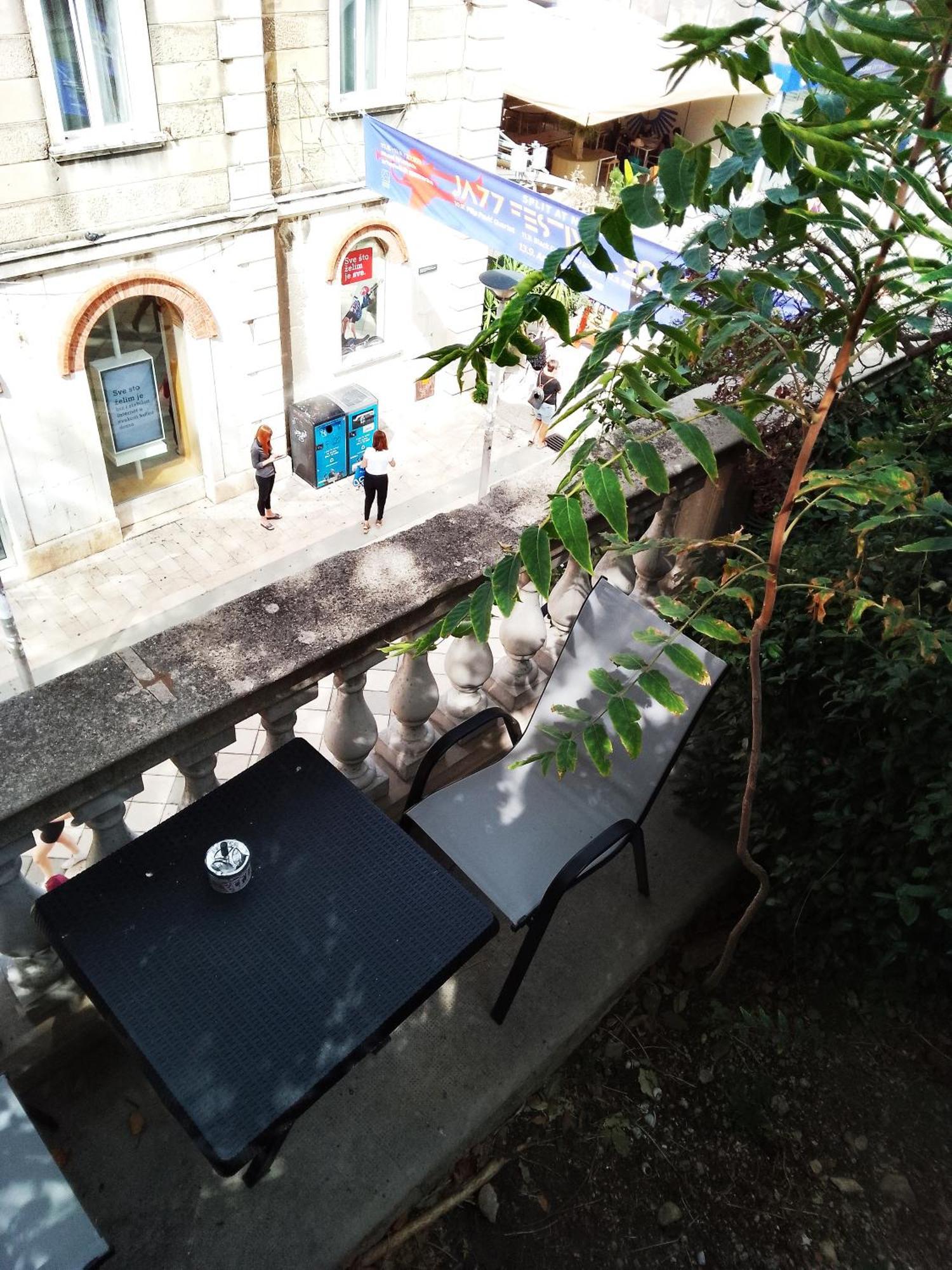 Apartament Garden In The Center Split Zewnętrze zdjęcie